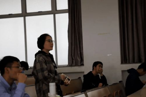 傳遞溫暖，接力服務(wù) 華中科技大學(xué)學(xué)生會技術(shù)服務(wù)行